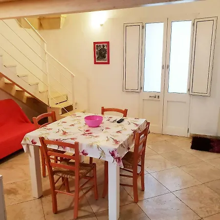 Nyaraló M3 Typical House *